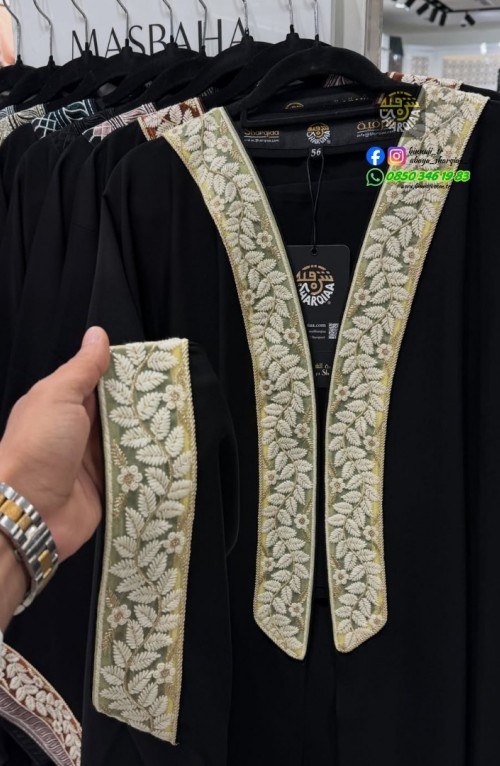 Sharqiaa Mishlah Abaya – Yeni Sezon Renkleriyle | Şık & Rahat Tesettür Abaya Sharqiaa Mishlah Abaya – Yeni Sezon Renkleriyle | Şık & Rahat Tesettür Abaya